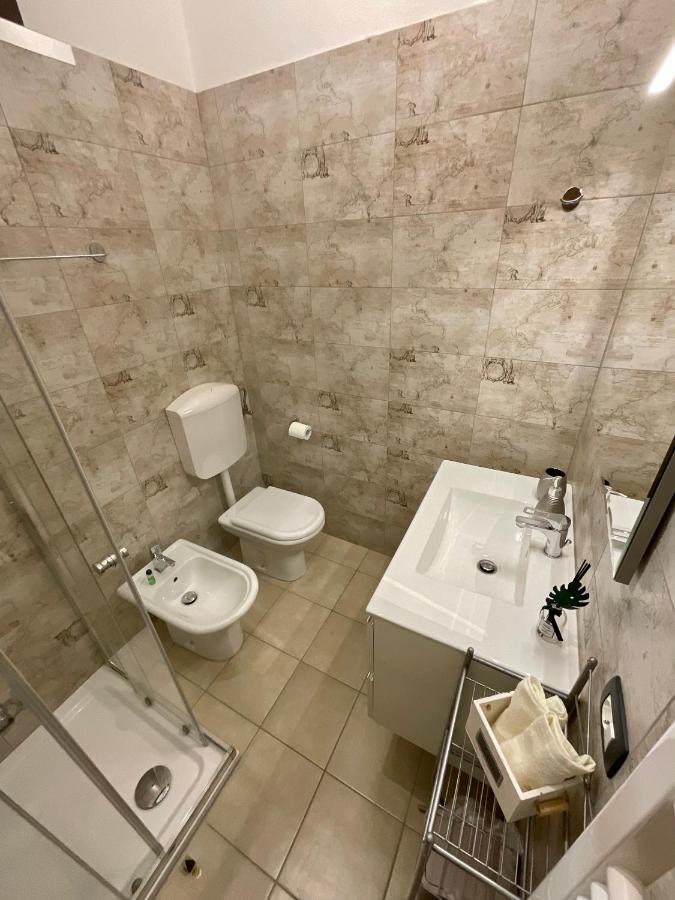 City Centre Life Apartment ורונה מראה חיצוני תמונה